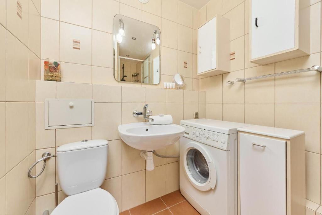 Apartment Klobucka Βαρσοβία Εξωτερικό φωτογραφία